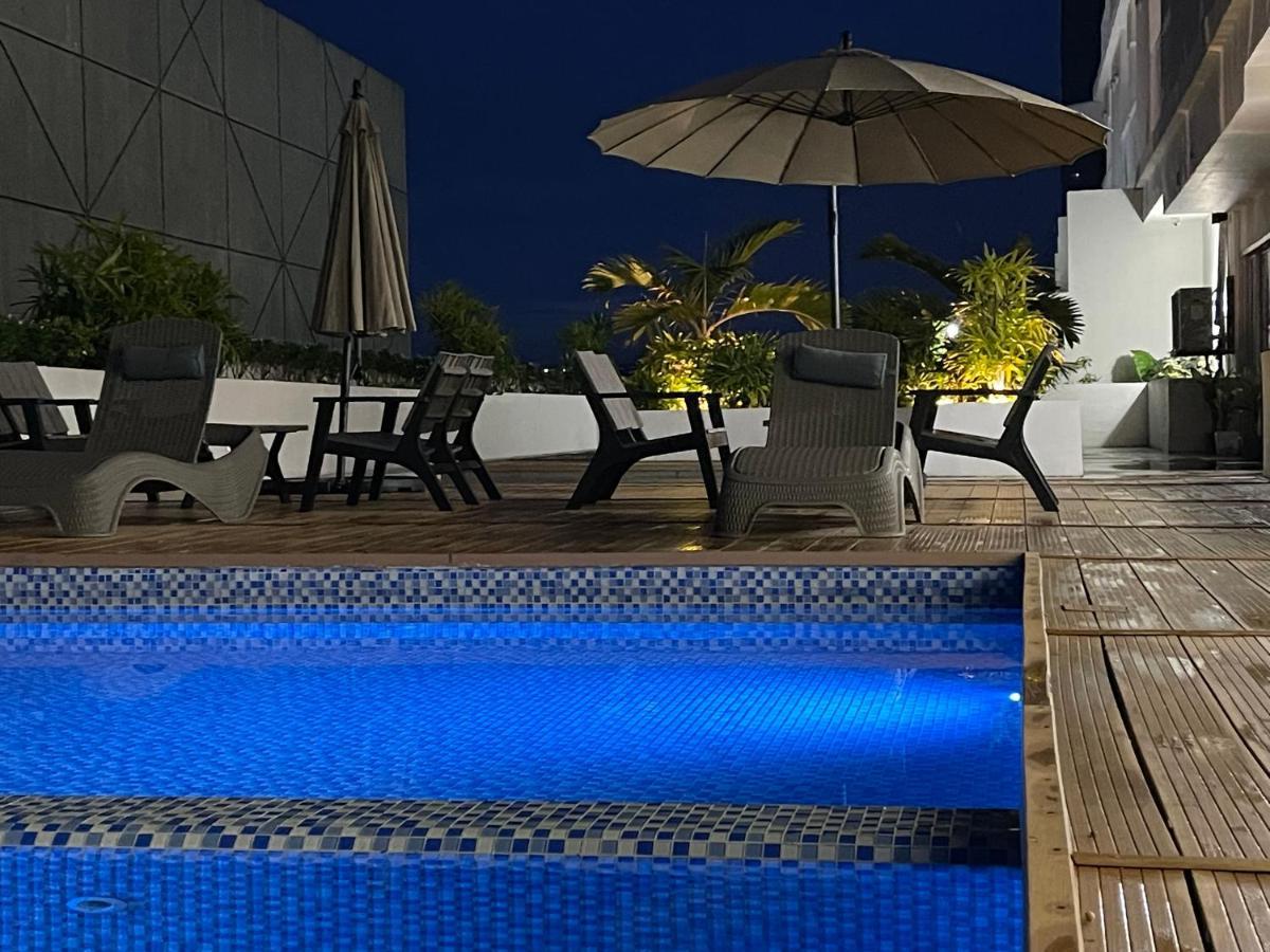 Aparthotel Inspiria Davao Stadt Exterior foto